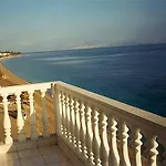 Antonios Penzion Akrata