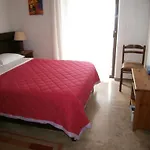 安东尼奥斯旅馆 4* 阿克拉塔
