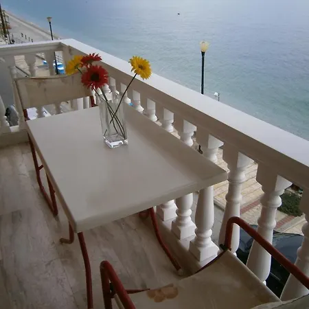 Antonios Pensión 4*
