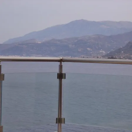 Antonios Pensión 4*